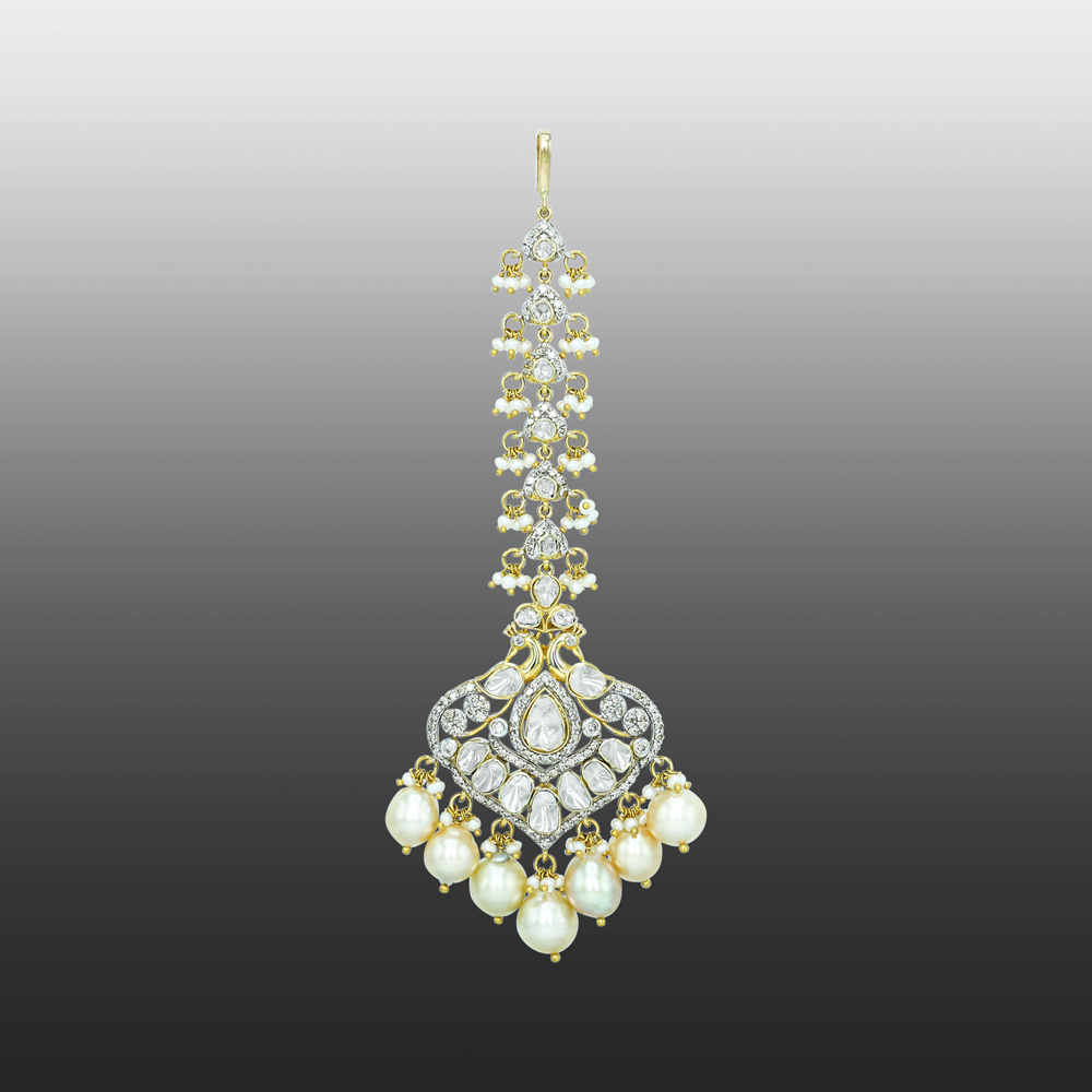 Pear-Shaped Polki Mangtikka with Diamonds and Pearls